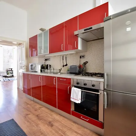 Creative - Akacfa 62 * Budapest
