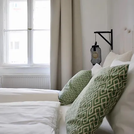 Apartment Creative - Akacfa 62
